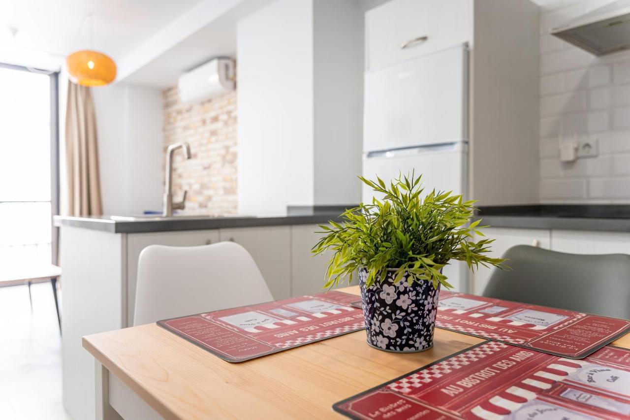 La Trinidad Suites Fuengirola Exteriör bild