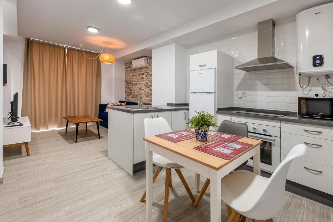 La Trinidad Suites Fuengirola Exteriör bild